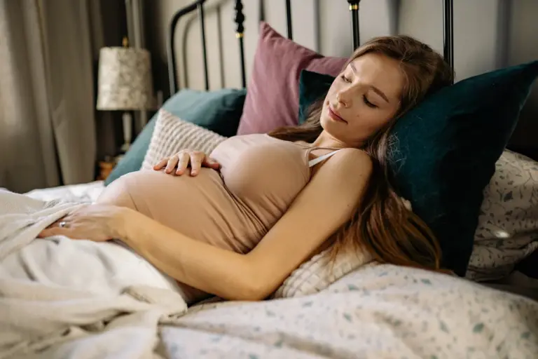 Best Positions to Sleep While Pregnant