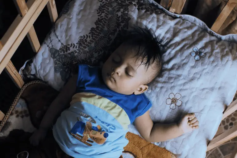 How to Put a Toddler to Sleep in 40 Seconds