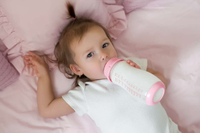 What is the Best Milk For 1 Year Old Baby?