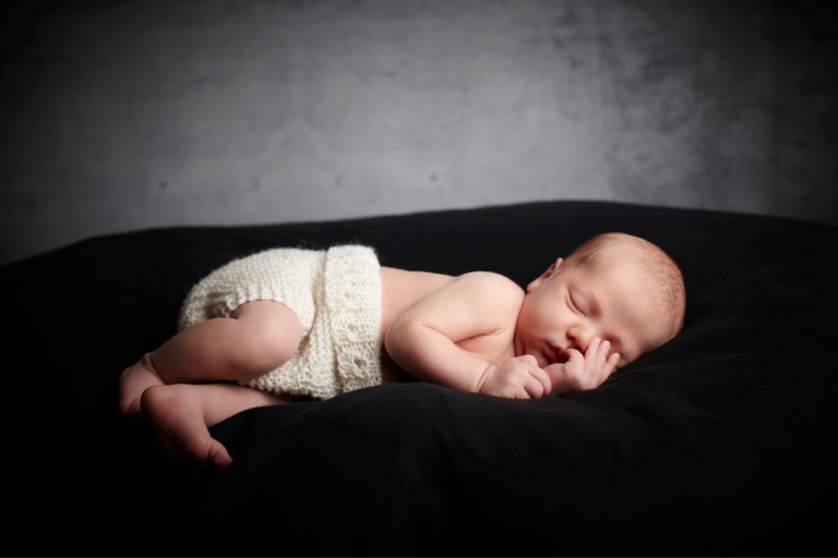 How Many Hours a Day Do Newborns Sleep?
