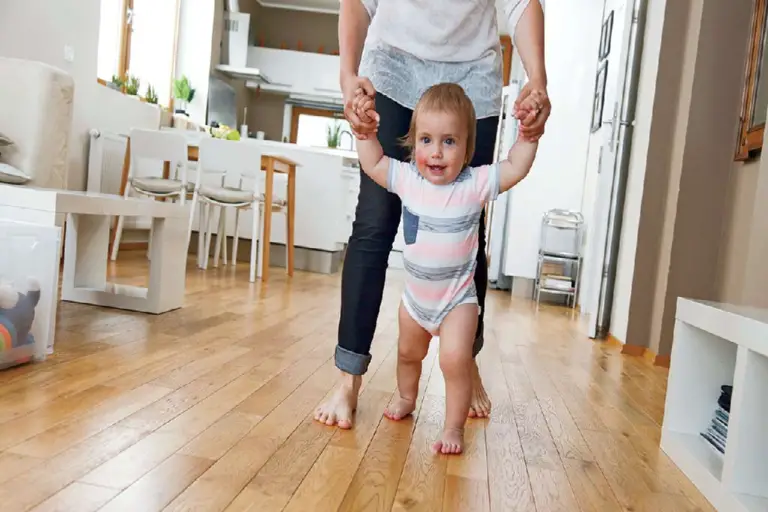 Tips on How to Encourage Baby to Walk