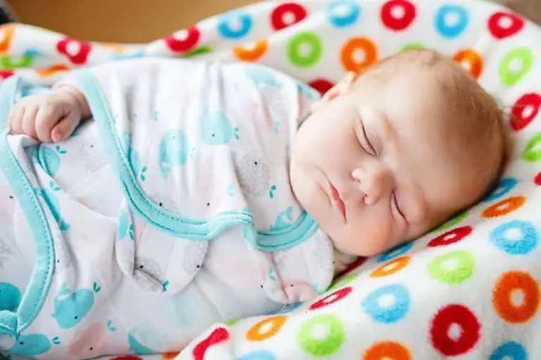 When Should You Stop Swaddling Your Baby?